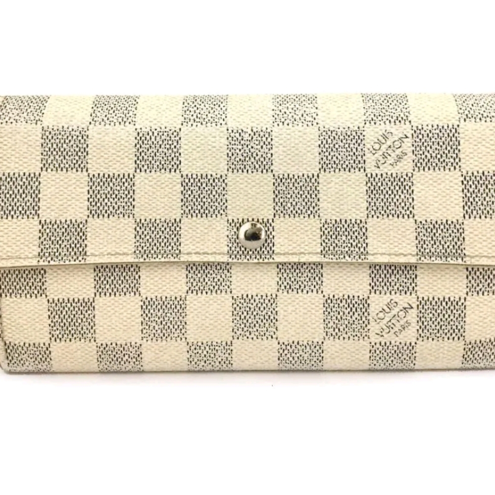 Authentic Louis Vuitton Damier Sarah Long Bifold Wallet